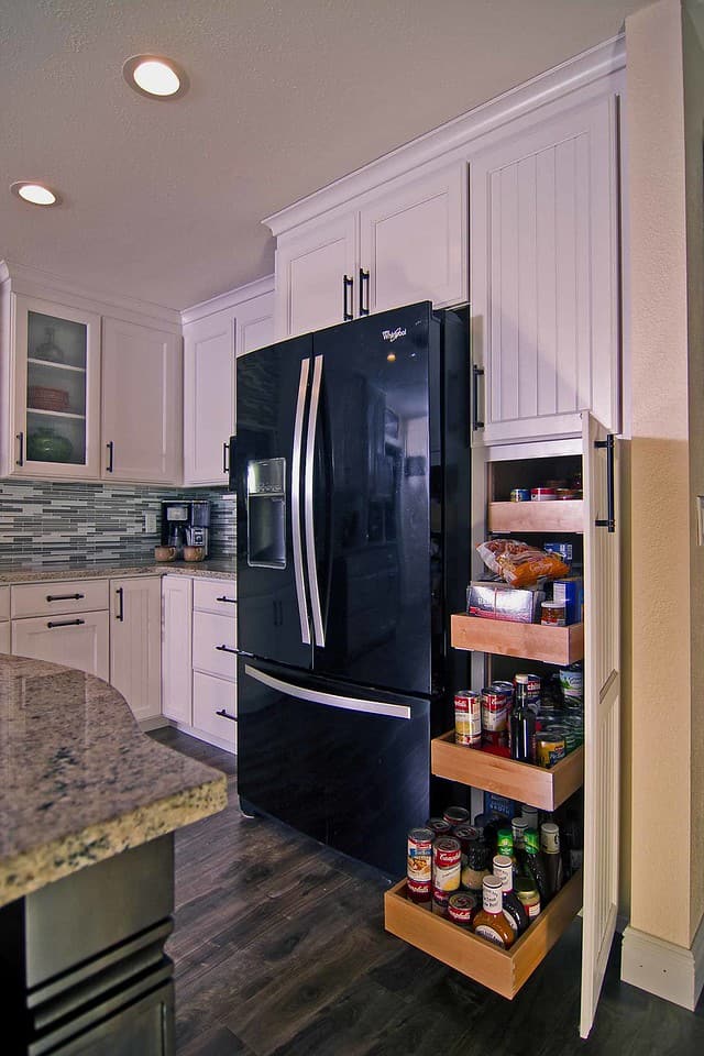 McCabinet kitchen pantry design with drawers